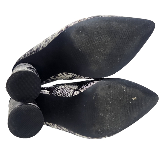 CAPE ROBBIN Snakeskin Ankle Point Toe Heeled Boots - Picture 9 of 12
